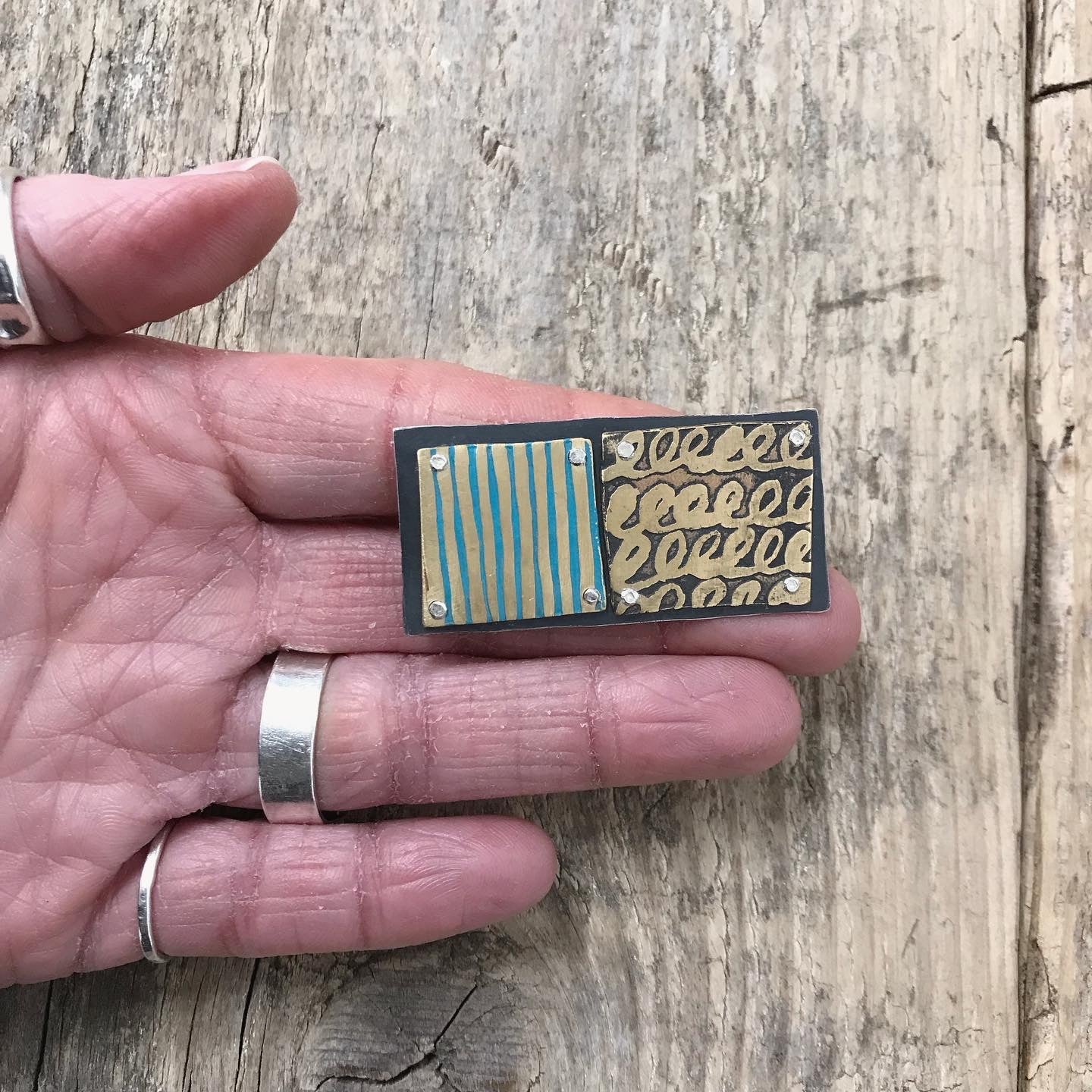 the ANY WAY YOU WANT broodge