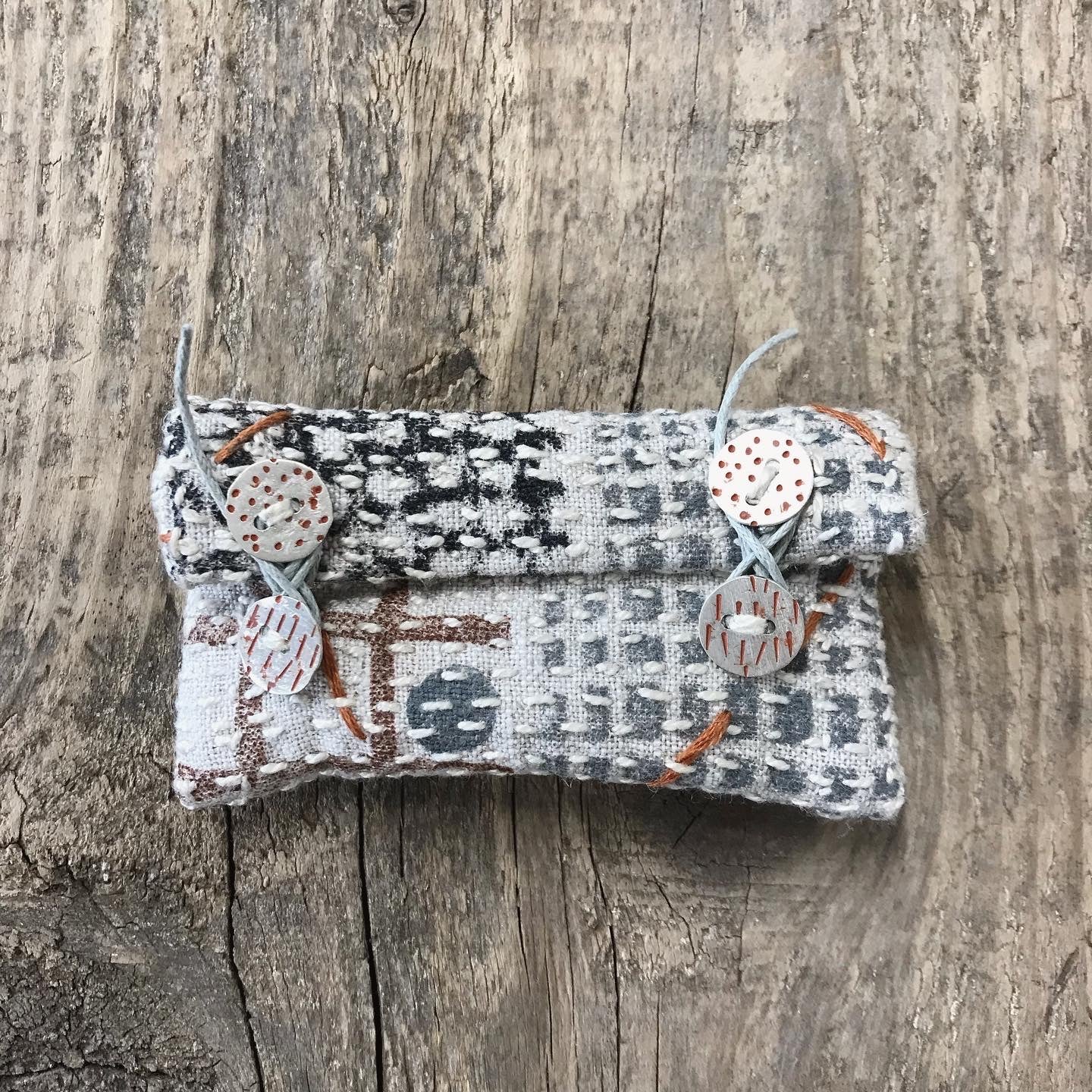 the ANY WAY YOU WANT broodge